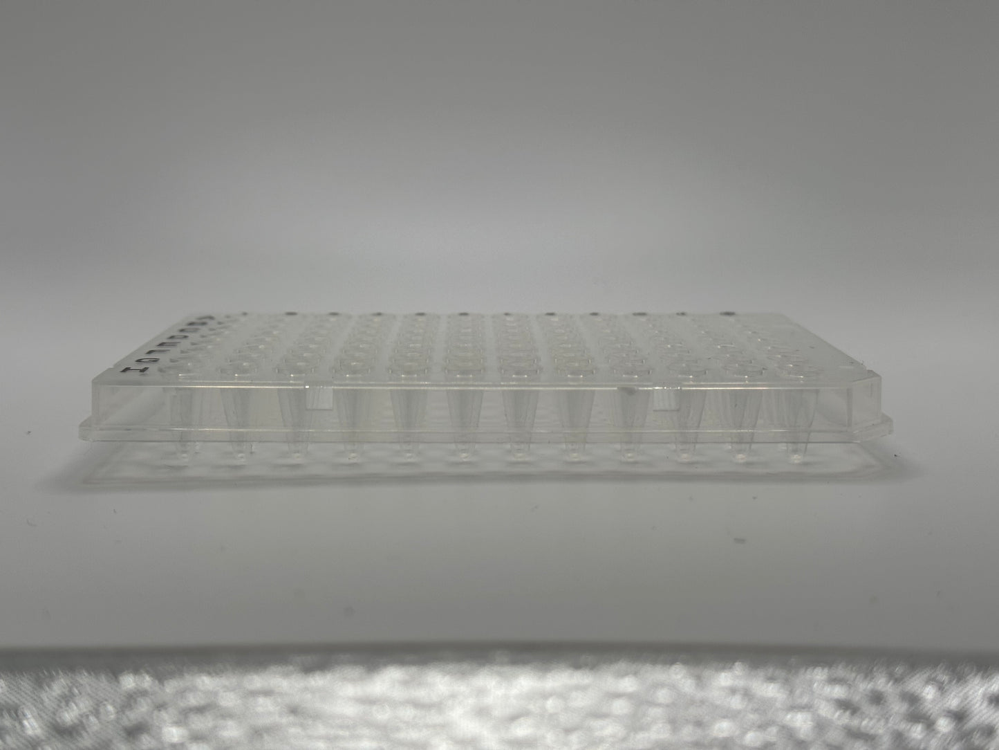 PCR10-NS: 96 well PCR plate, 0.1ml/0.2ml, white, clear, no/semi/full skirt, 10/box, 100/cs
